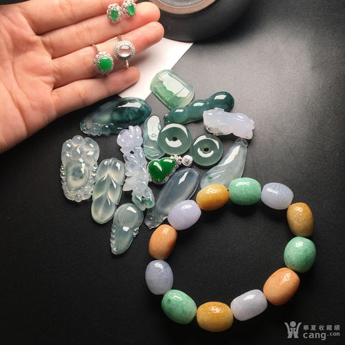 翡翠鉴赏 探秘珠宝玉器中的绿色瑰宝