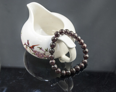 玉器与五金交电 传统与现代的交融